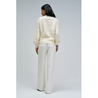 CAMISOLA DE MALHA COM PÉROLAS